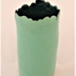 Vase réalisé au colombin - émaillage au pistolet